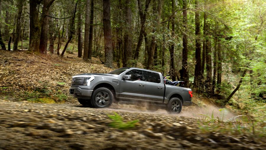 Voorstelling Ford F-150 Lightning: Ook Amerika\'s populairste auto moet aan het stopcontact