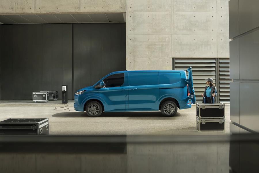 Presentatie Ford E-Transit Custom: bestverkochte bestelwagen onder stroom