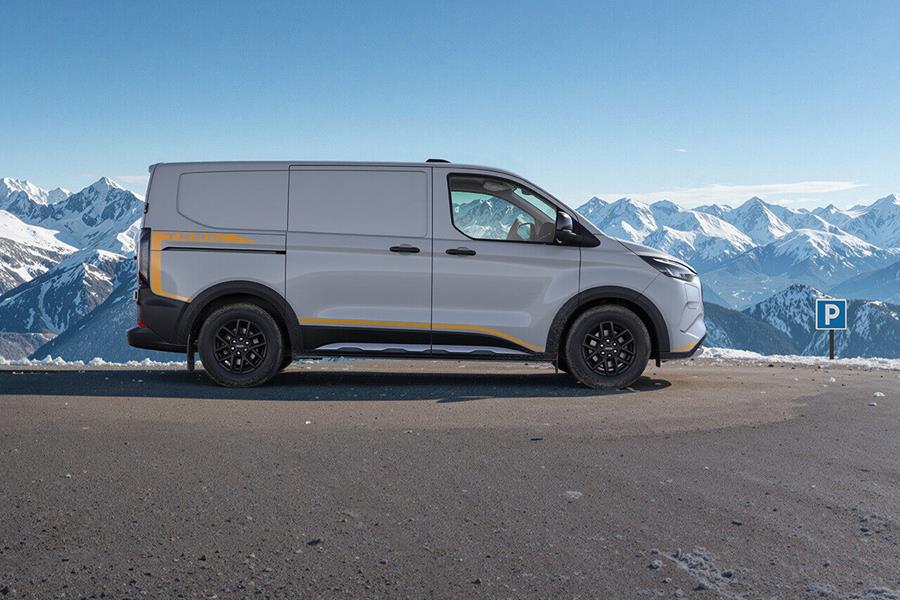 E-Transit Custom krijgt vierwielaandrijving vanaf 2026 1