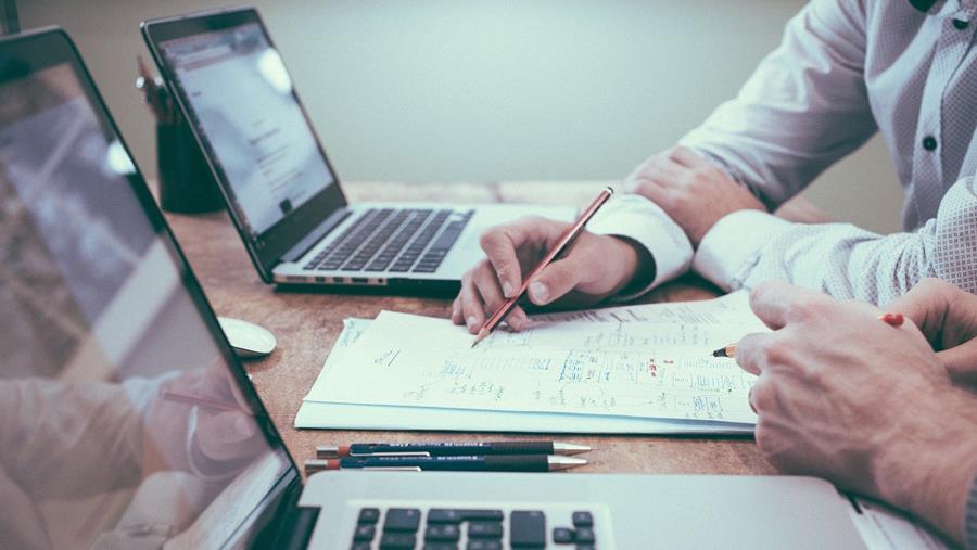 Sociale partners van de sector metaal en mobiliteit, distributie, herstel en onderhoud lanceren een paritaire aanbeveling voor veilige opstart